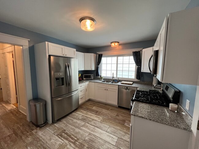 Building Photo - 203 Lovering Ave