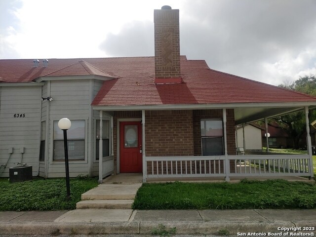 Building Photo - 6345 Queens Castle Dr