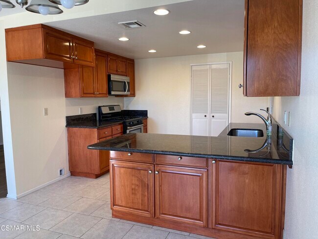 Building Photo - 1788 E Avenida De Las Flores