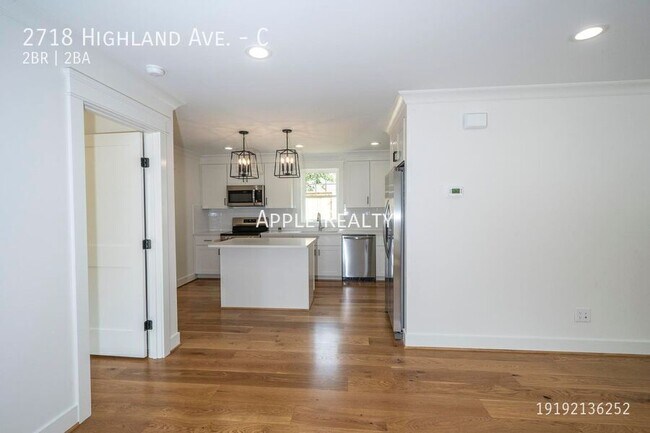 Foto del edificio - 2718 Highland Ave