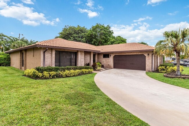 Building Photo - 21920 Holly Tree Way