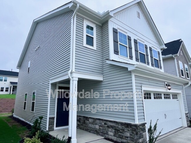 Building Photo - 135 Yellow Iris Drive