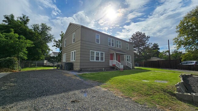 Foto del edificio - 1409 Merrill Ct