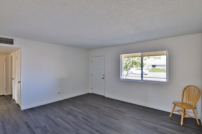 Building Photo - 3929 W El Caminito Dr