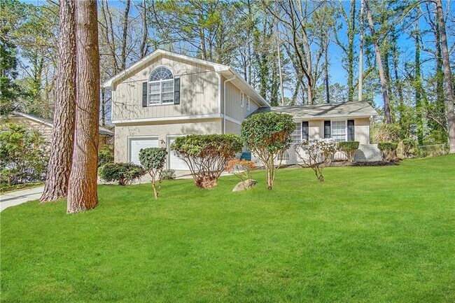 Building Photo - 3023 Blue Grass Ln
