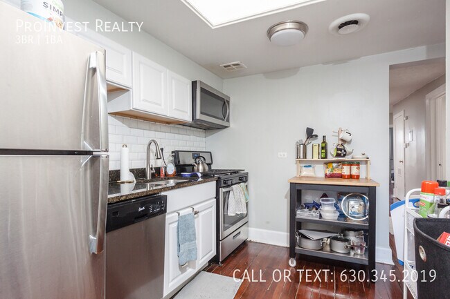 Foto del edificio - 2052 N Dayton St