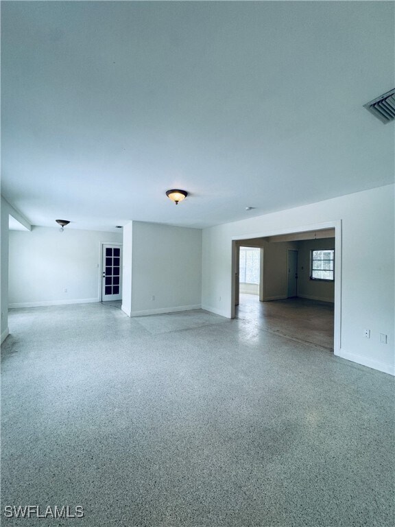 Building Photo - 242 Delray Ave
