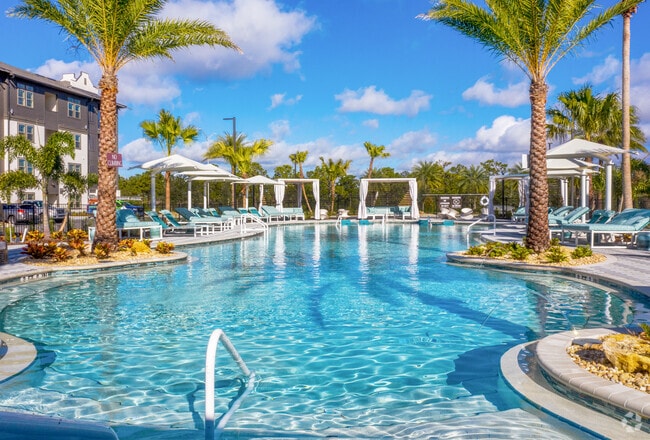 Pool - Botanic Waterside at Lakewood Ranch