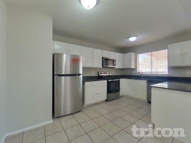Foto del edificio - 18416 N 55th Dr
