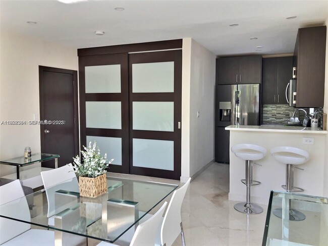 Foto del edificio - 900 Jefferson Ave