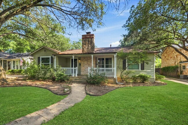 Building Photo - 167 E Edgewood Pl