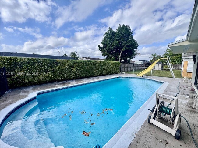 Foto del edificio - 19720 SW 118th Pl