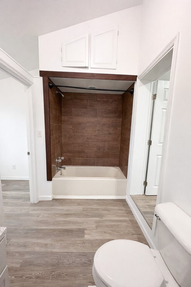 Building Photo - 934 Washington Ave