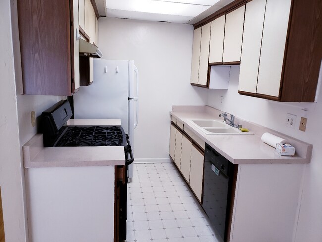 Foto del edificio - 1520 Princeton St