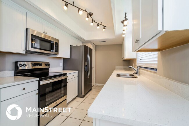 Building Photo - 1659 Sunburst Way