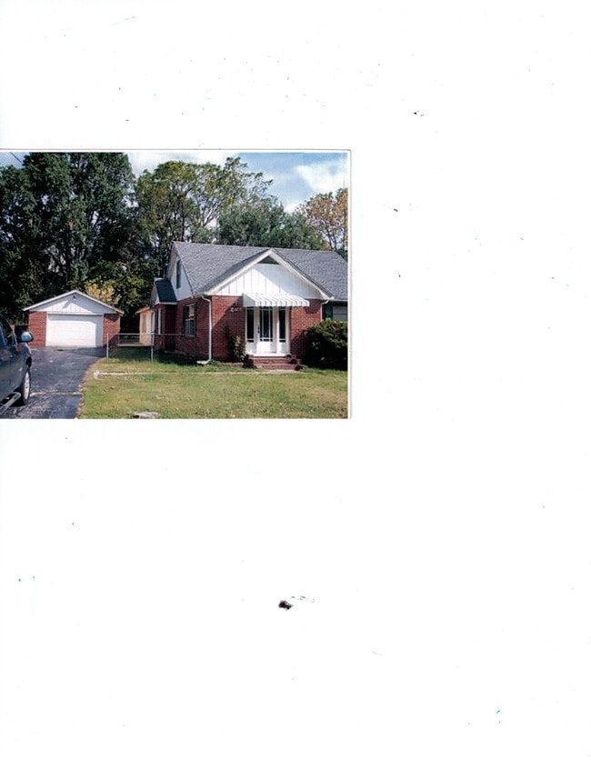 Building Photo - 426 Henderson Dr