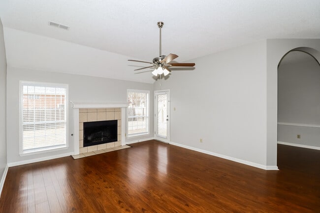 Building Photo - 4713 Shadow Field Ln