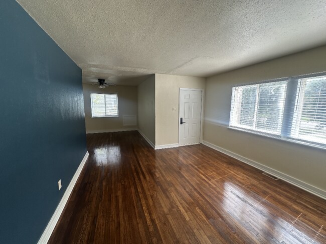 Foto del edificio - 4217 Chamberlayne Ave