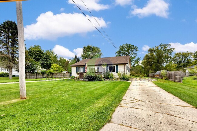 Foto del edificio - Darling 2 Bedroom Home in Middleville