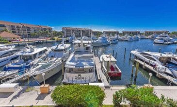 Building Photo - 2601 Marina Isle Way