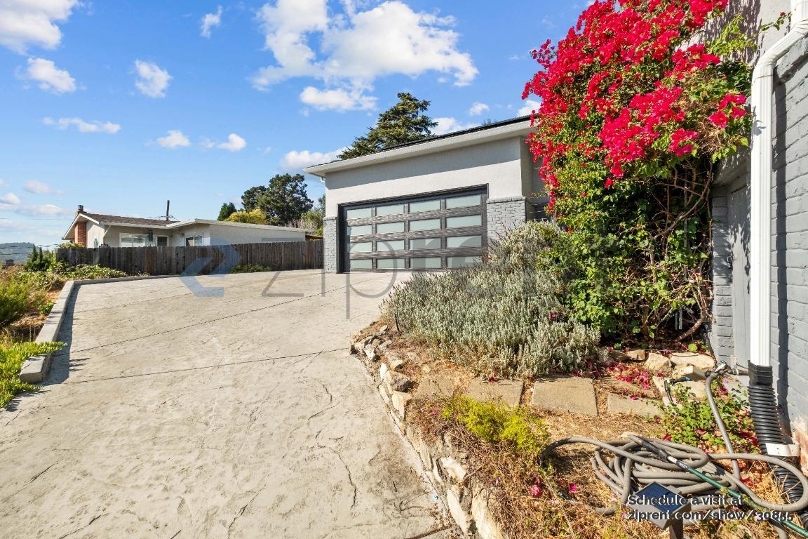 Foto principal - 3486 Middleton Ave