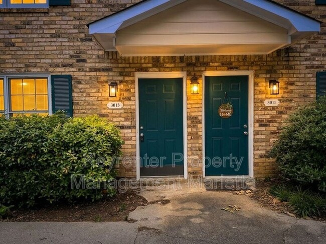 Building Photo - 3013 Spruce Cir SW