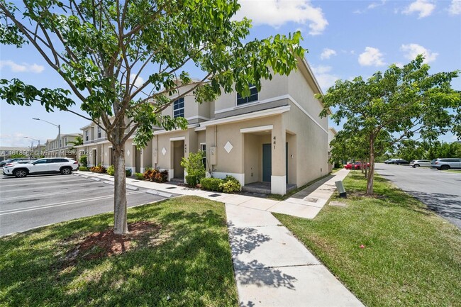 Foto del edificio - 441 NE 4th Ln