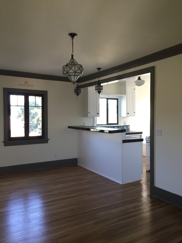 living room looking to kitchen - 630 N Virgil Ave