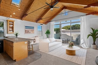 Building Photo - 631 3rd St