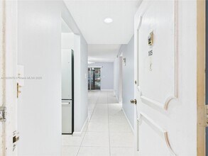 Building Photo - 4113 NW 88th Ave