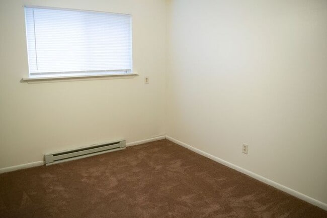 Building Photo - Parkview Apartment Canton, OH - 1 Bed 1 Bath