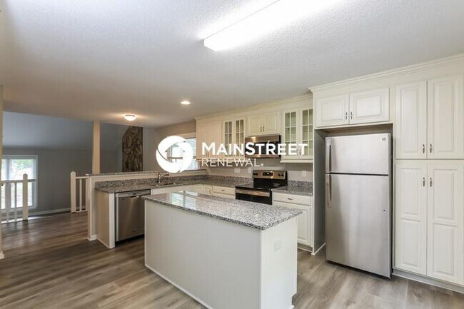 Foto del edificio - 3 Bedroom Pet-Friendly Home in CHARLOTTE, NC with Main Street Renewal