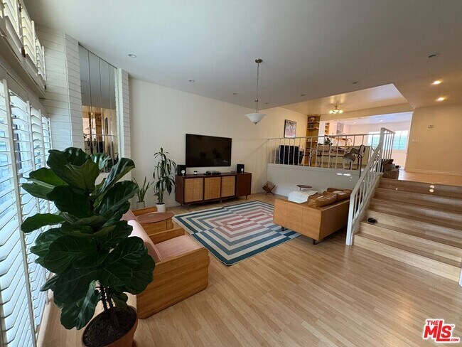Foto del edificio - 4616 Glencoe Ave