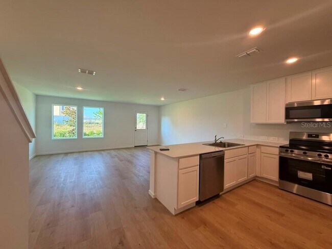 Foto del edificio - 2428 Bevel Ln