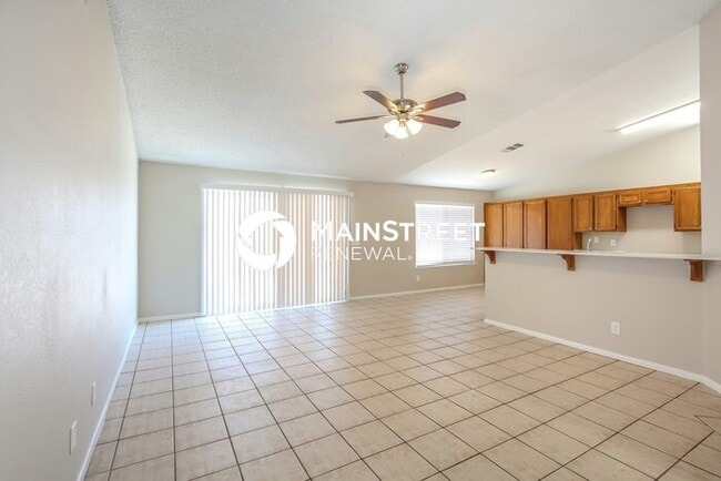Foto del edificio - 4 Bedroom Pet-Friendly Home in LAS VEGAS, ...