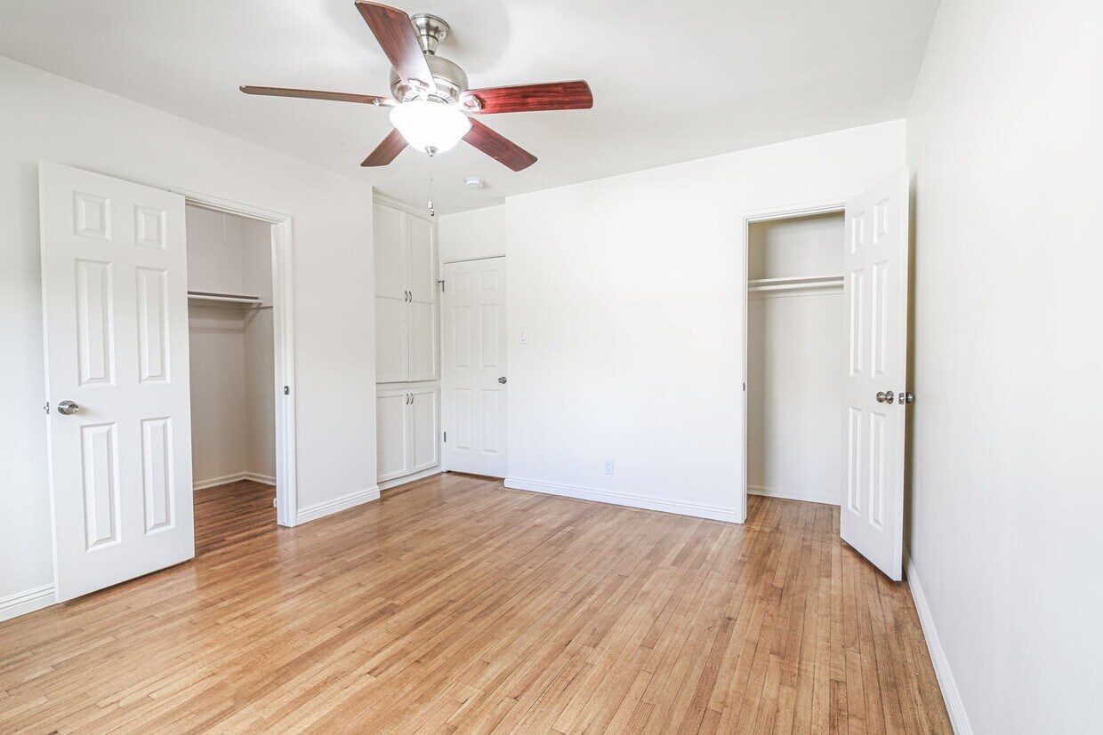 Foto principal - 1801 N Harvard Blvd