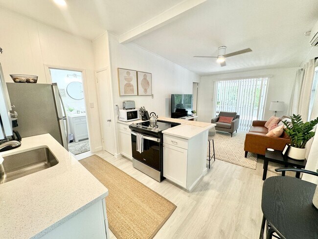 Foto del edificio - PHA (4073 Springs Ln)