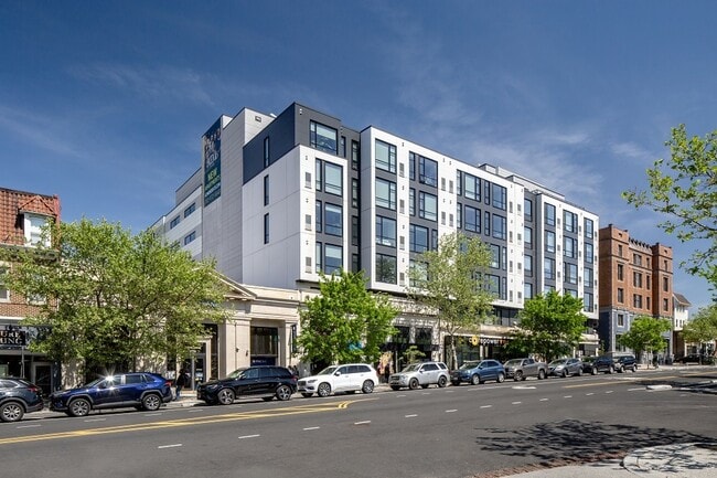 Building Photo - AdMo Heights