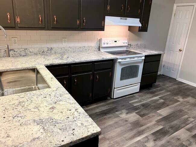 Cocina - 311 Wygoda Cir