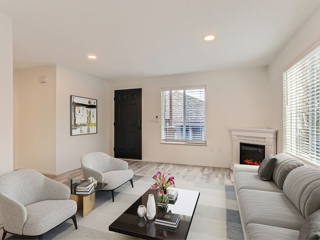 Building Photo - 4606 NE Lombard St