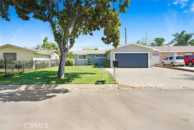 Foto principal - 1061 E Gladstone St