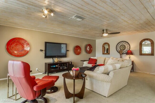 Foto del edificio - 3 br, 2 bath House - 2253 E Belding Dr