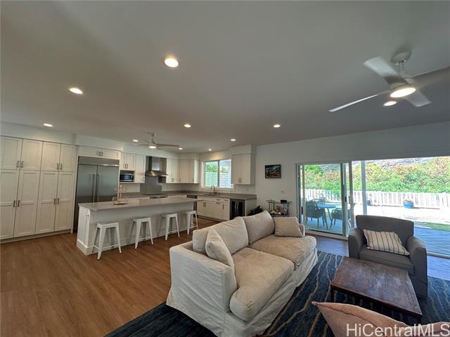 Primary Photo - 5872 Haleola St