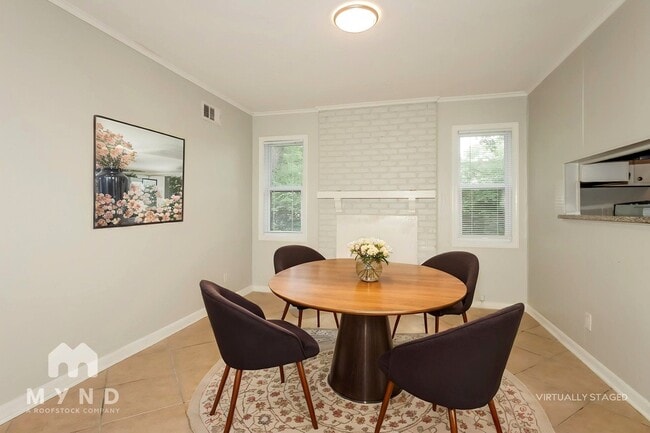 Foto del edificio - 8206 Whitehead Dr