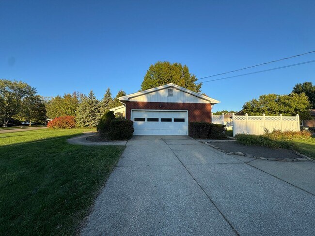 Building Photo - 3 Bed in Doylestown
