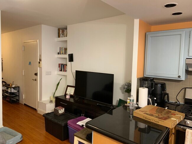Foto del edificio - 2021 Woodbine St
