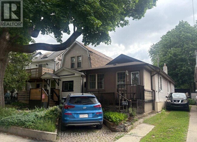 Photo du bâtiment - 359 Cedarvale Ave
