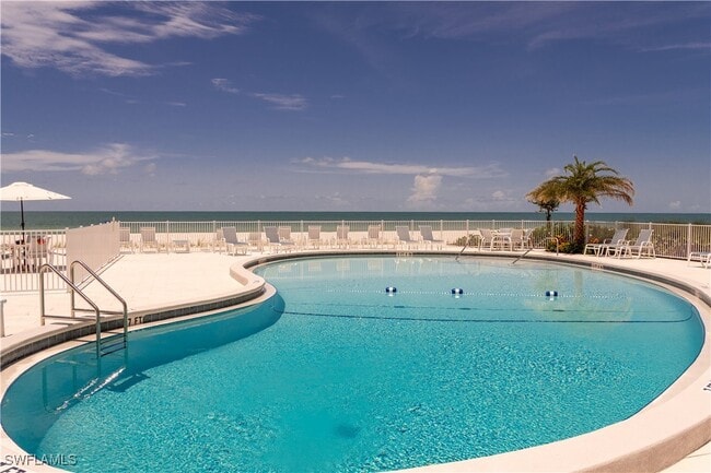 Foto del edificio - 3443 Gulf Shore Blvd N