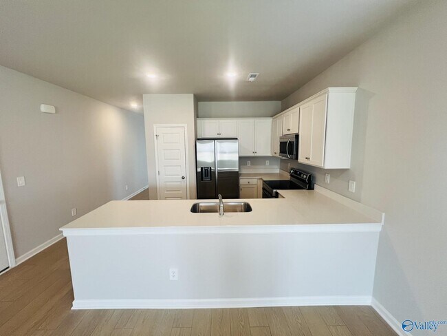 Building Photo - 16830 Orleans Dr