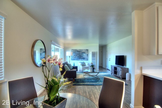 Building Photo - 565 Escuela Ave